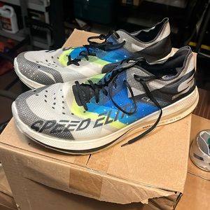 Skechers Speed Elite carbon shoe
